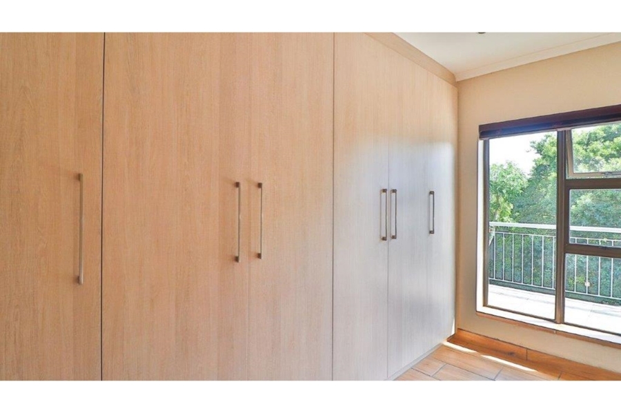 6 Bedroom Property for Sale in Lovemore Park Eastern Cape